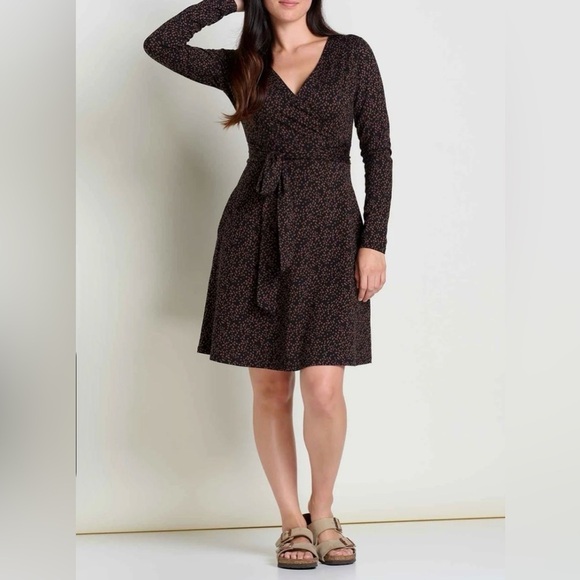 Toad&Co Dresses & Skirts - Toad&Co Black and Brown Wrap Long Sleeve Dress size small